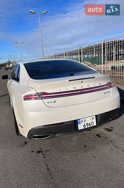 Седан Lincoln MKZ 2017 в 