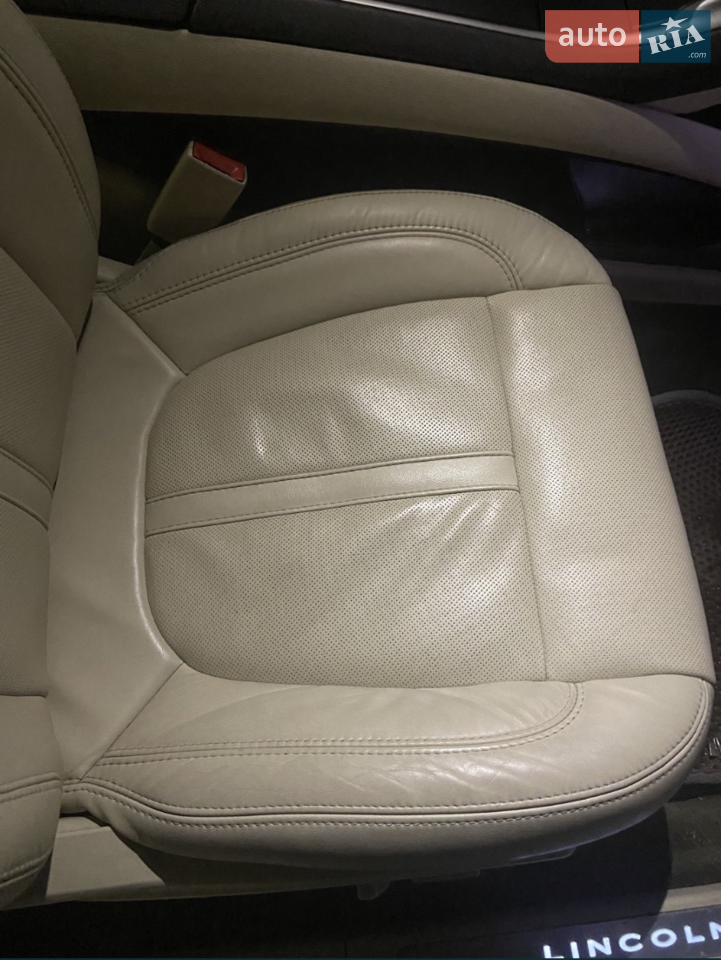 2014 Lincoln MKZ - мініатюра 9