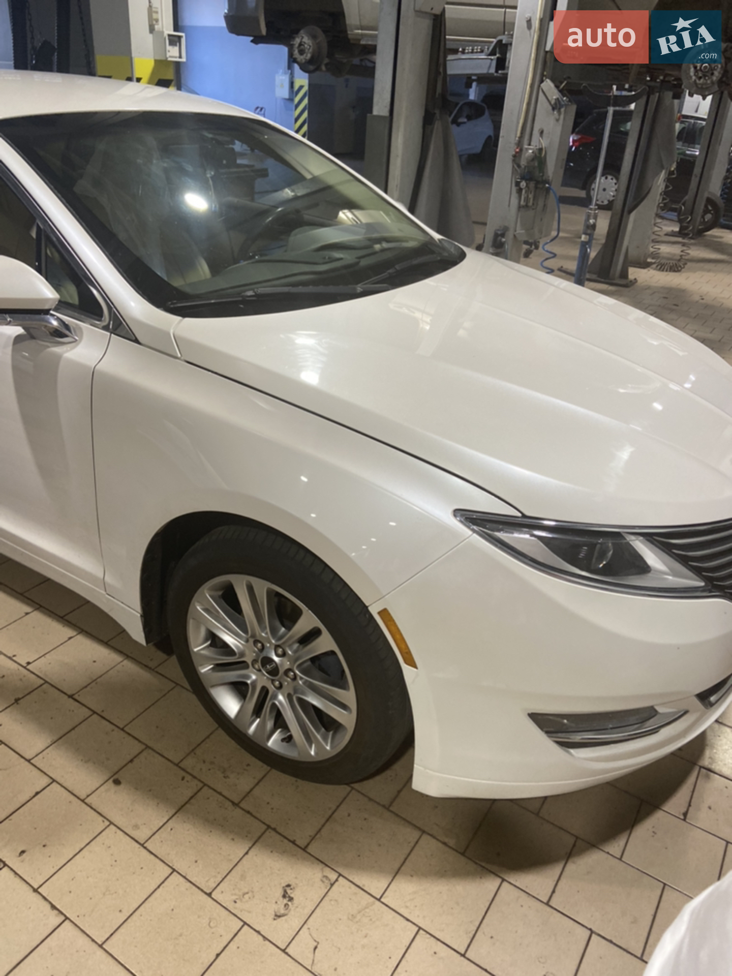 2014 Lincoln MKZ - мініатюра 3