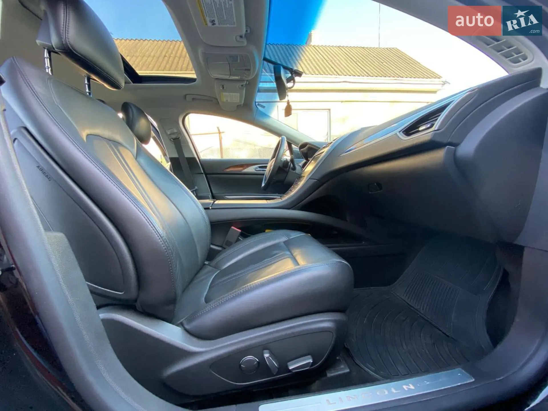 2014 Lincoln MKZ - мініатюра 30