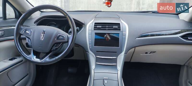 Седан Lincoln MKZ 2015 в Ніжині