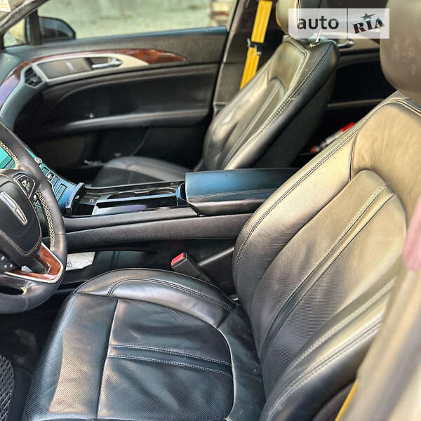 Седан Lincoln MKZ 2017 в Черновцах