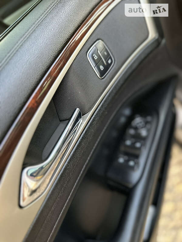 Седан Lincoln MKZ 2017 в Черновцах