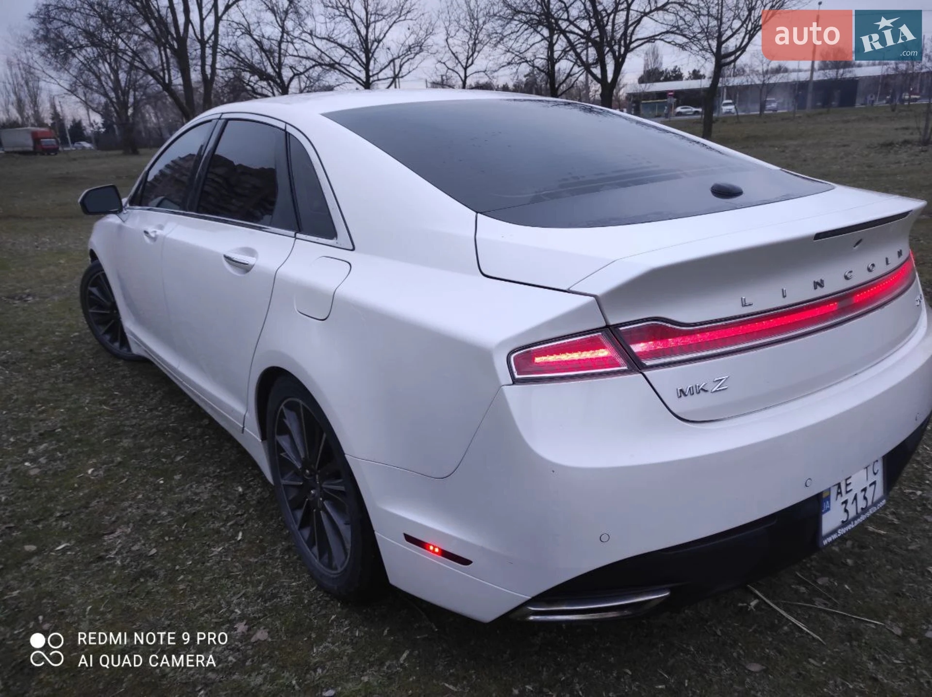 2016 Lincoln MKZ - мініатюра 3