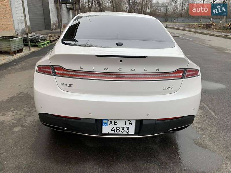 Седан Lincoln MKZ 2016 в Виннице