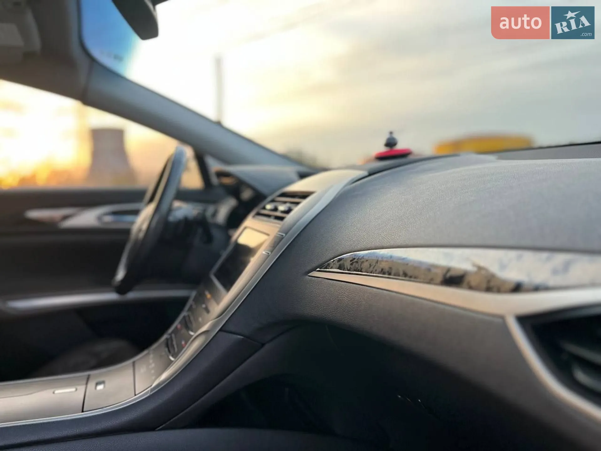2013 Lincoln MKZ - мініатюра 8