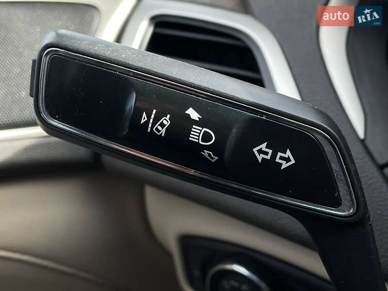 Седан Lincoln MKZ 2016 в Ровно