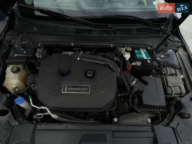 Седан Lincoln MKZ 2016 в Ровно