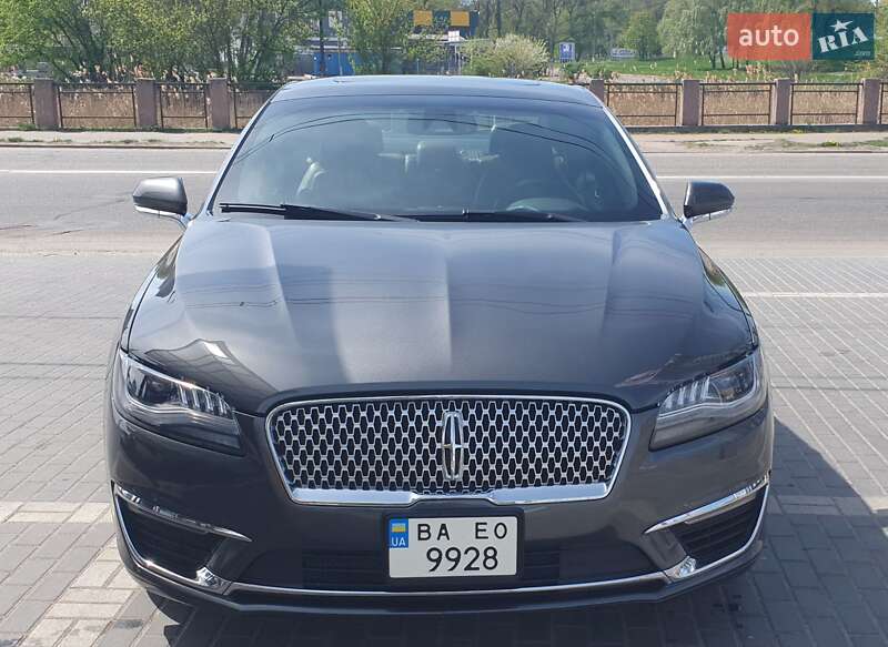 Седан Lincoln MKZ 2017 в 
