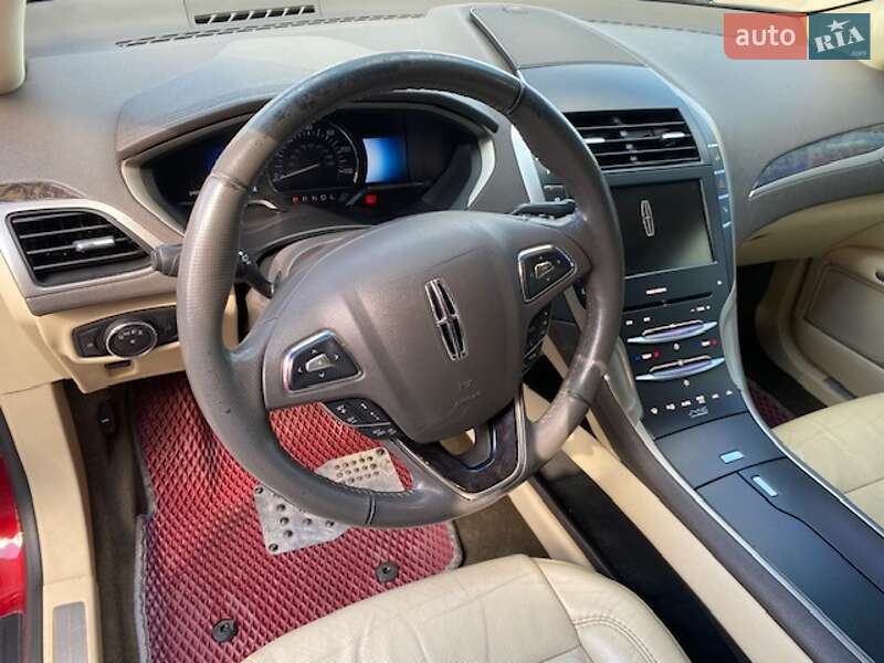 Седан Lincoln MKZ 2013 в Сумах