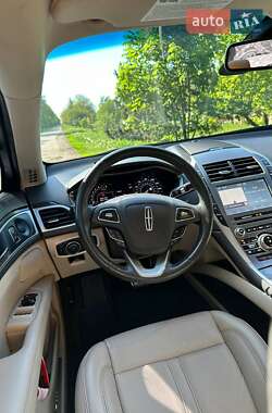 Седан Lincoln MKZ 2018 в 