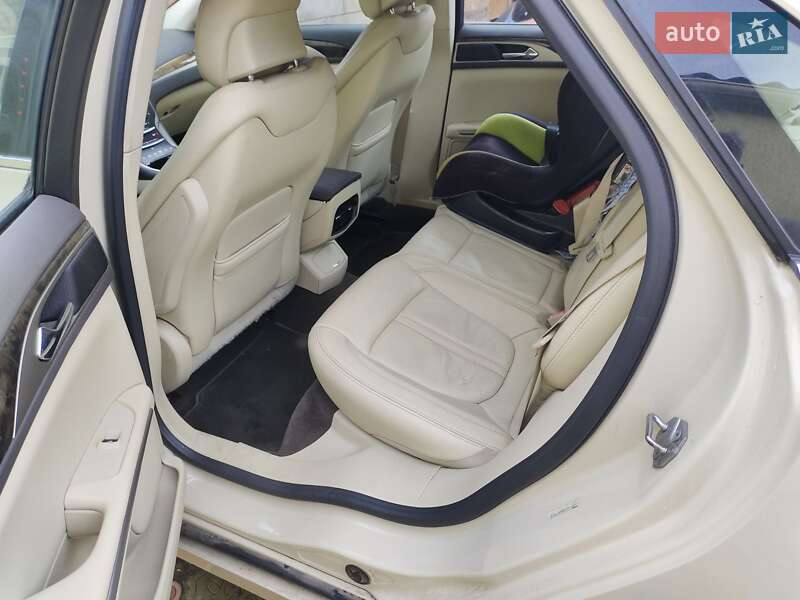 Седан Lincoln MKZ 2014 в Ужгороде фото 4 Седан Lincoln MKZ 2014 в Ужгороде