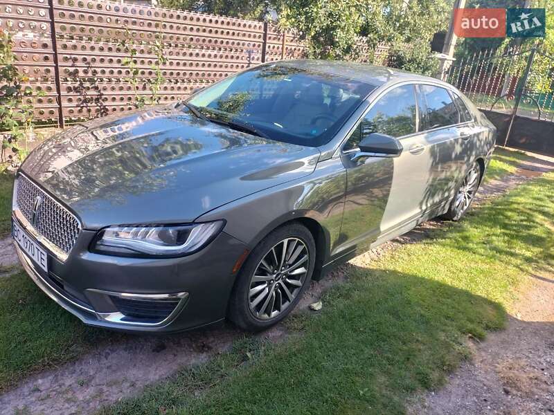 Седан Lincoln MKZ 2016 в Львові