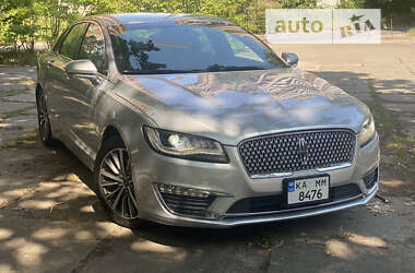 Седан Lincoln MKZ 2017 в 