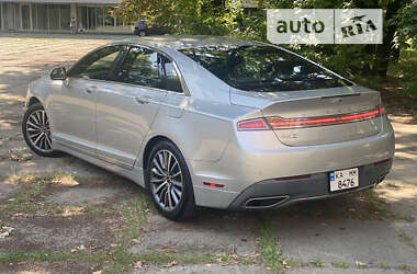 Седан Lincoln MKZ 2017 в 