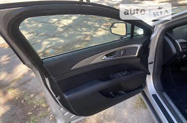 Седан Lincoln MKZ 2017 в 