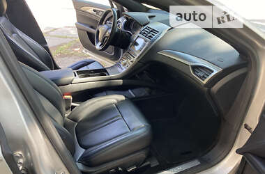 Седан Lincoln MKZ 2017 в 