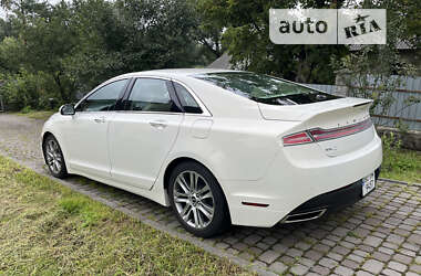 Седан Lincoln MKZ 2013 в Львове