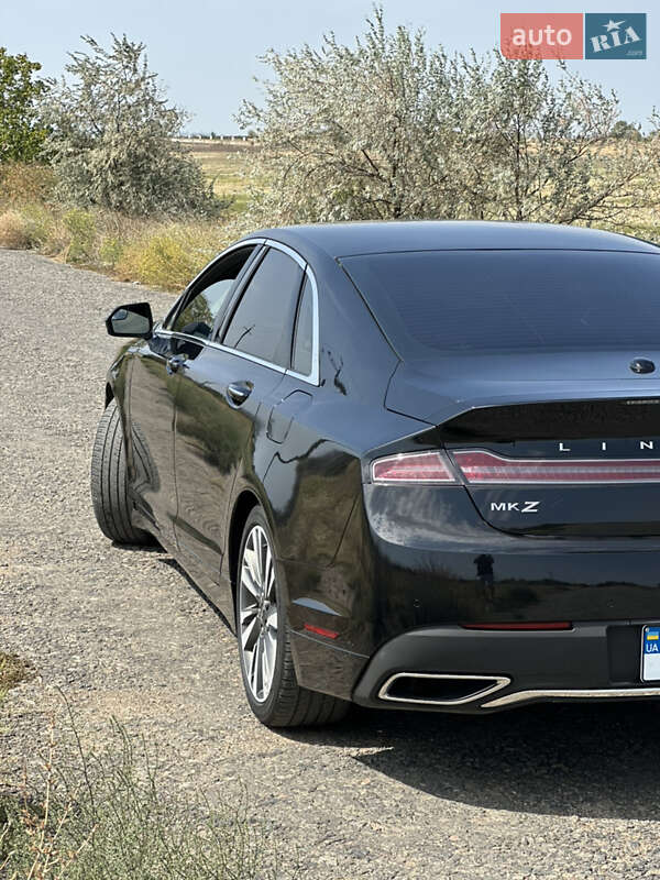 Седан Lincoln MKZ 2016 в Рені
