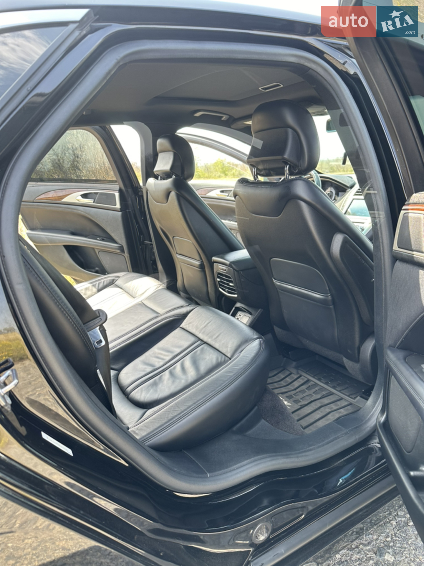 2016 Lincoln MKZ - мініатюра 12