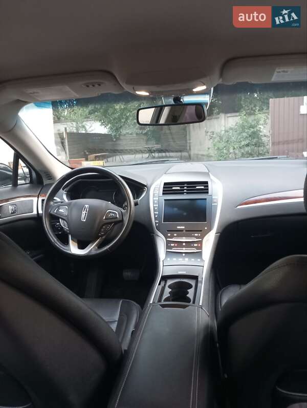 Седан Lincoln MKZ 2015 в Житомирі