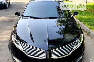 Седан Lincoln MKZ 2014 в Чернівцях