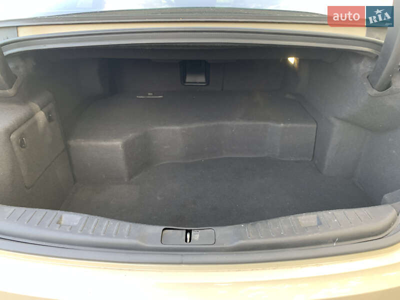 Седан Lincoln MKZ 2015 в Києві