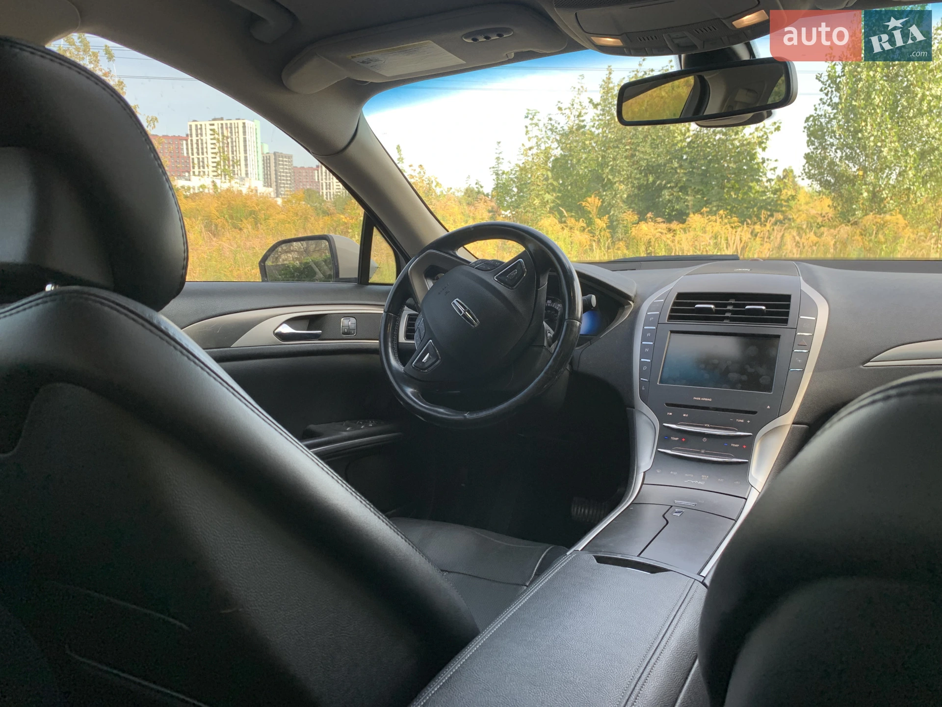 2015 Lincoln MKZ - мініатюра 13