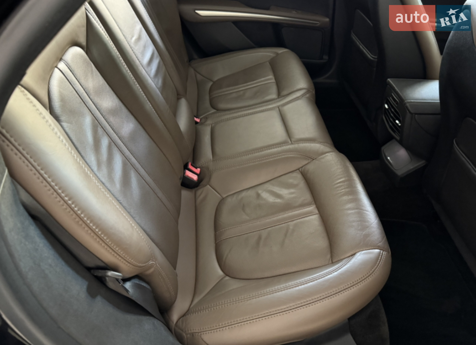 2014 Lincoln MKZ - мініатюра 8