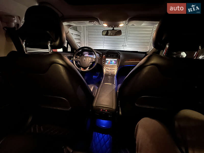 Седан Lincoln MKZ 2014 в Виннице