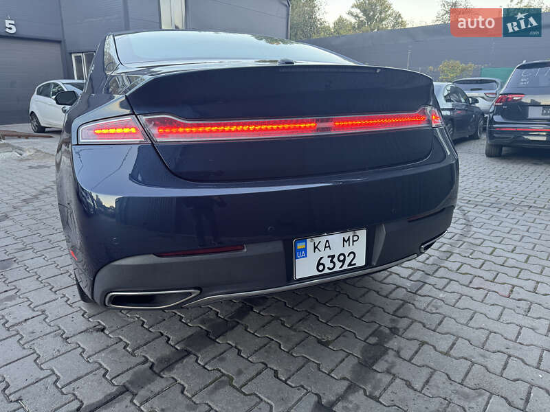 Седан Lincoln MKZ 2016 в Киеве