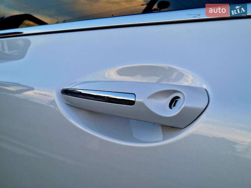 Седан Lincoln MKZ 2015 в Николаеве фото 21 Седан Lincoln MKZ 2015 в Николаеве