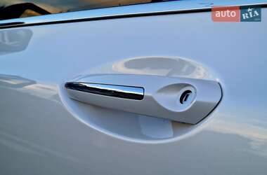 Седан Lincoln MKZ 2015 в 