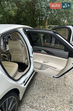 Седан Lincoln MKZ 2016 в 
