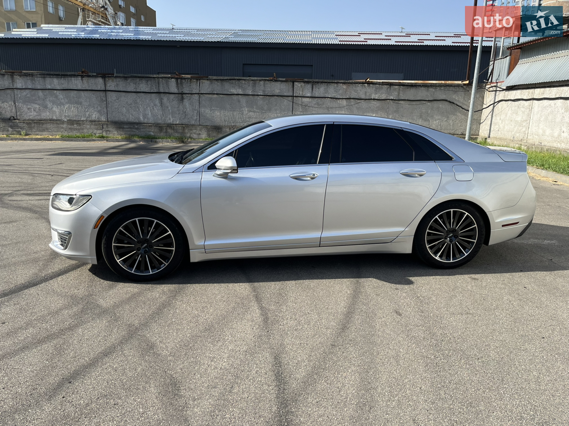 2016 Lincoln MKZ - мініатюра 4