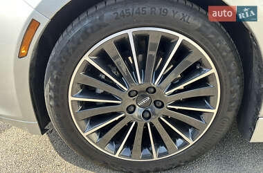 Седан Lincoln MKZ 2016 в 
