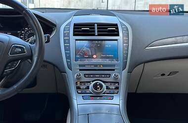 Седан Lincoln MKZ 2019 в Киеве