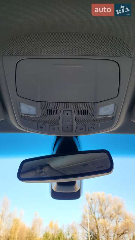 Седан Lincoln MKZ 2019 в Киеве