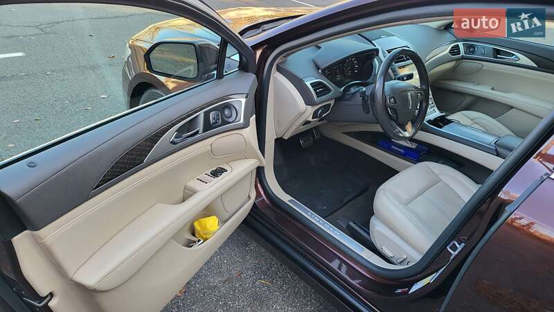 Седан Lincoln MKZ 2019 в Киеве