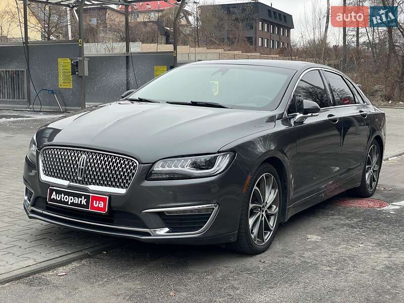 Lincoln MKZ 2019