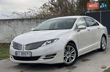 Седан Lincoln MKZ 2015 в Дубні