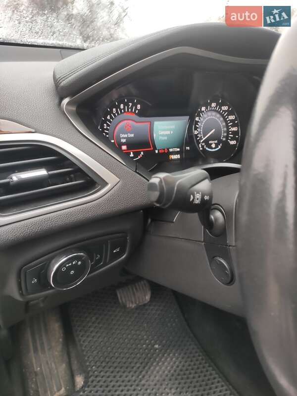 Седан Lincoln MKZ 2013 в Киеве