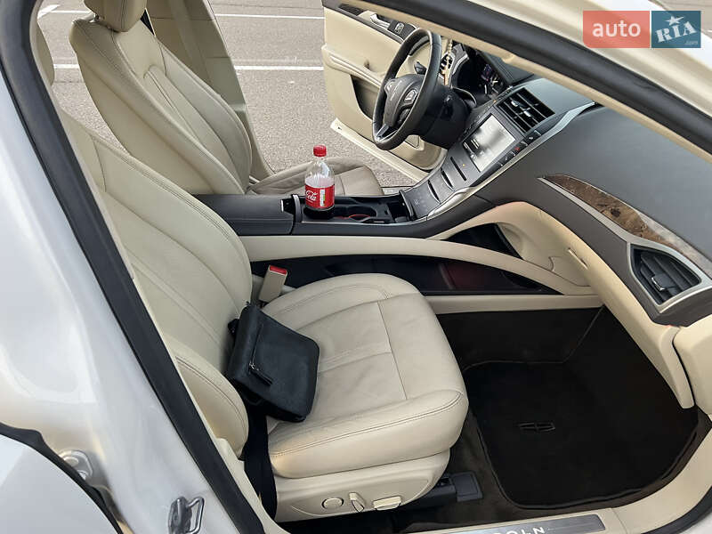 Седан Lincoln MKZ 2012 в Киеве