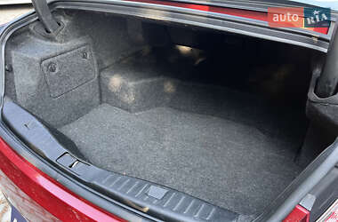 Седан Lincoln MKZ 2013 в 