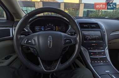 Седан Lincoln MKZ 2014 в 