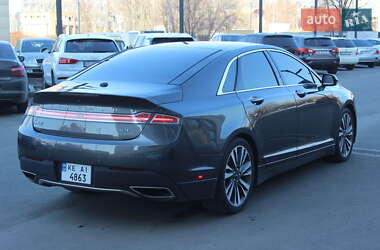 Седан Lincoln MKZ 2016 в 