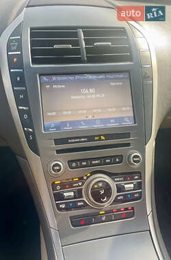 Седан Lincoln MKZ 2017 в 