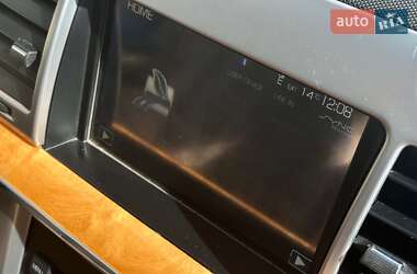 Седан Lincoln MKZ 2012 в 