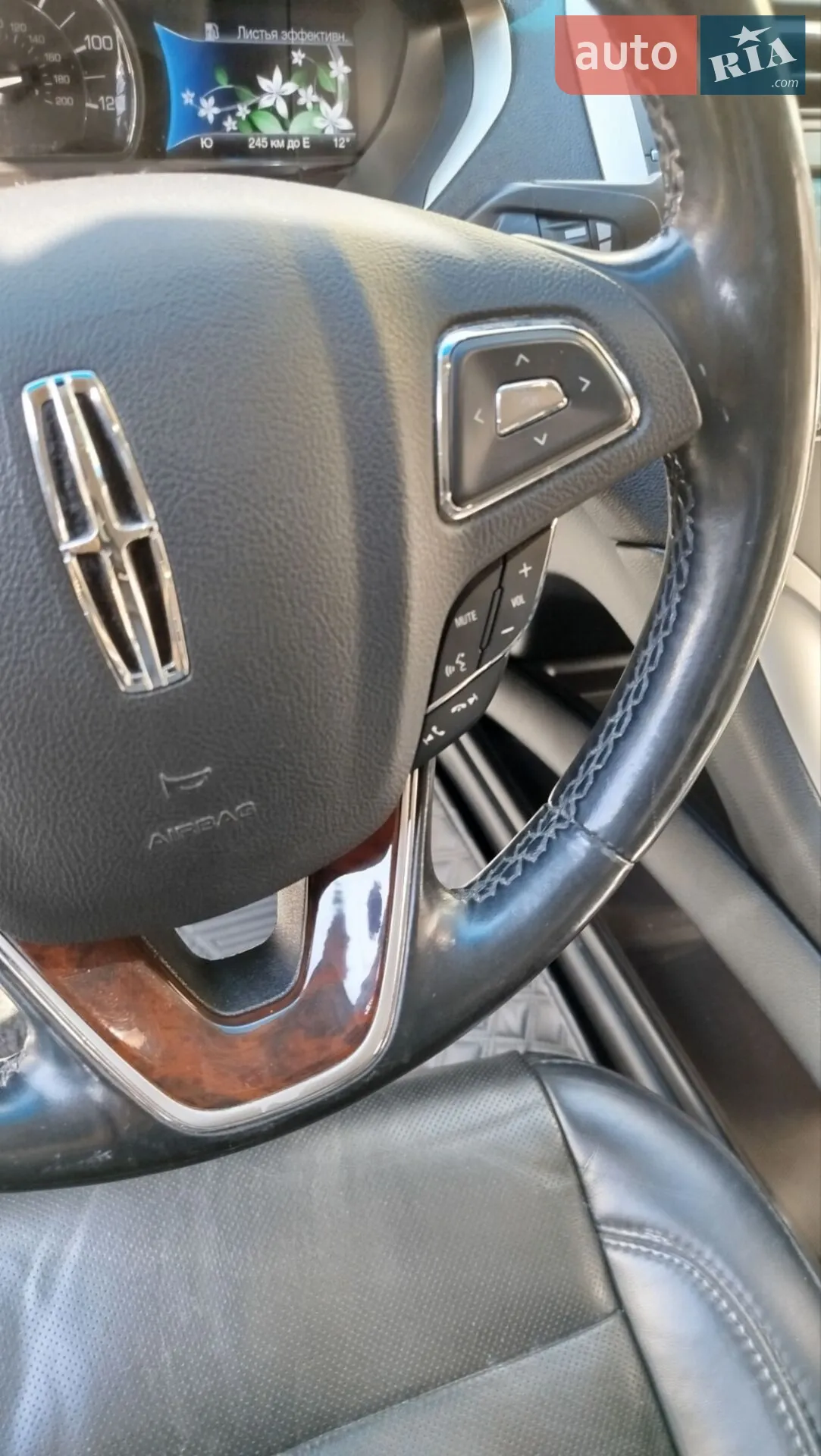 2015 Lincoln MKZ - мініатюра 3