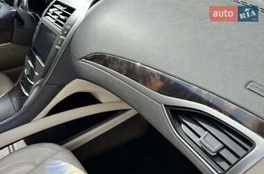 Седан Lincoln MKZ 2014 в 